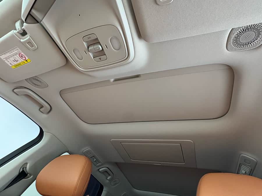 零跑汽车 零跑C16 2025 汽车图片 #18