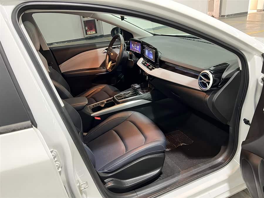 Chevrolet Monza 2022 car image #18