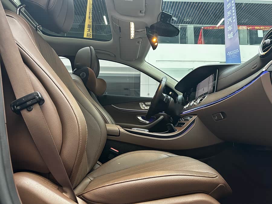Mercedes-Benz E Class 2023 car image #18