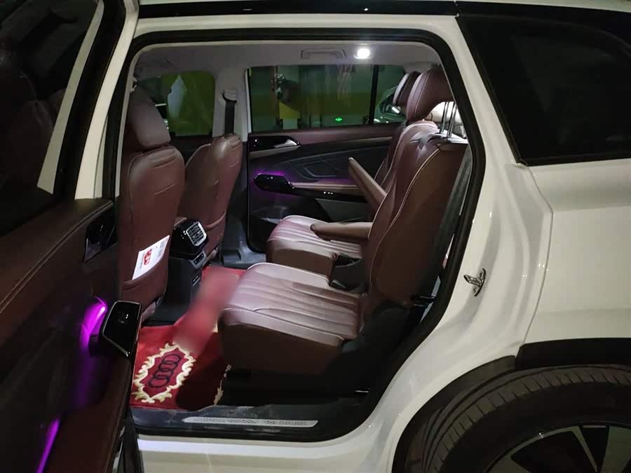 Volkswagen ID.6 X 2024 #18 Volkswagen ID.6 X 2024 immagine di auto #18