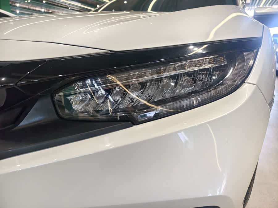 Honda Civic 2019 car image #18