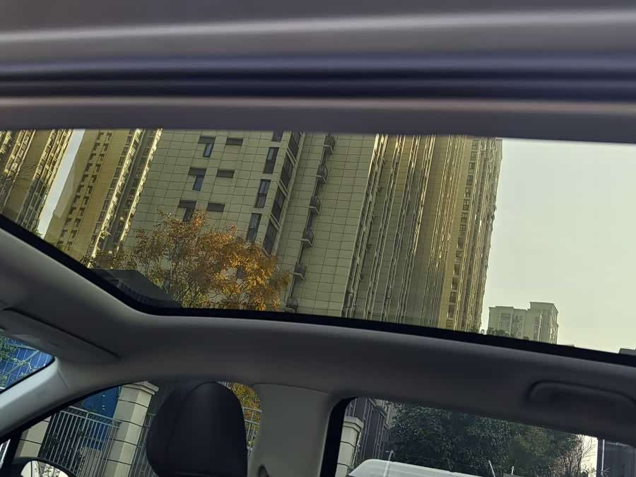 零跑汽车 零跑C10 2024 汽车图片 #18