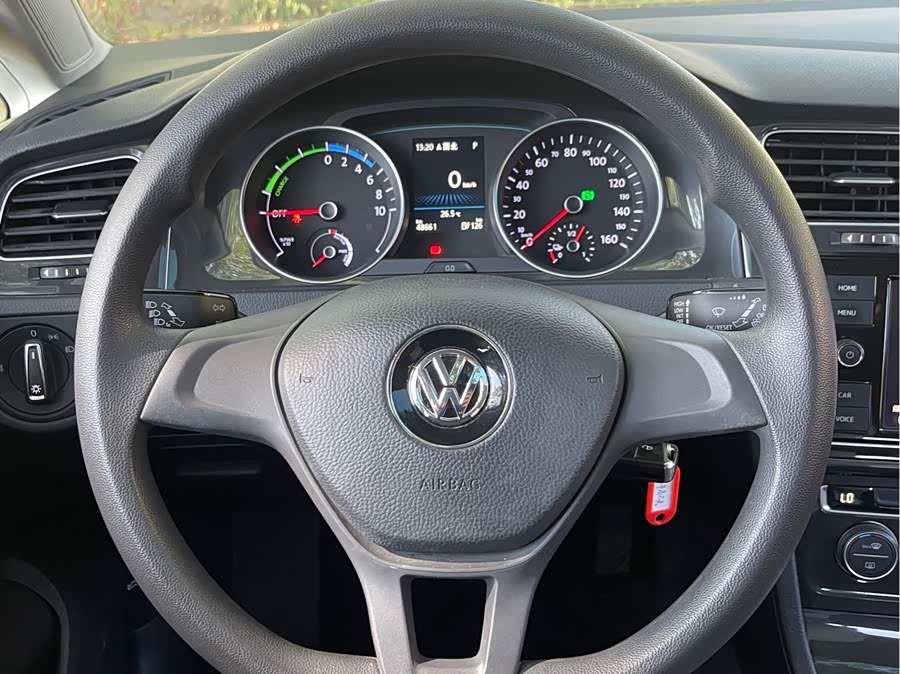 Volkswagen Golf Pure Electric 2020 imagen de coche #18