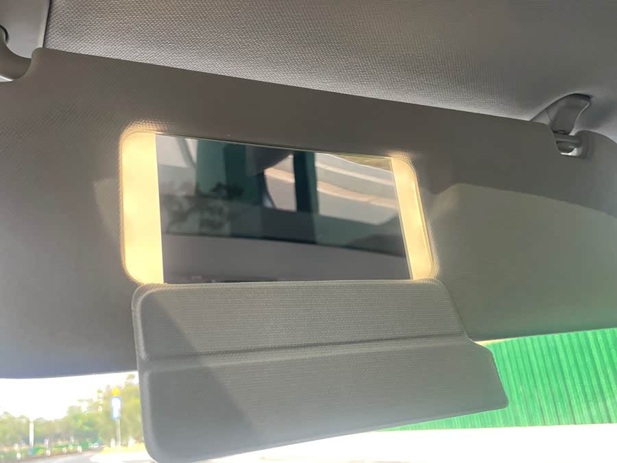 Tesla Model 3 2020 image de voiture #18