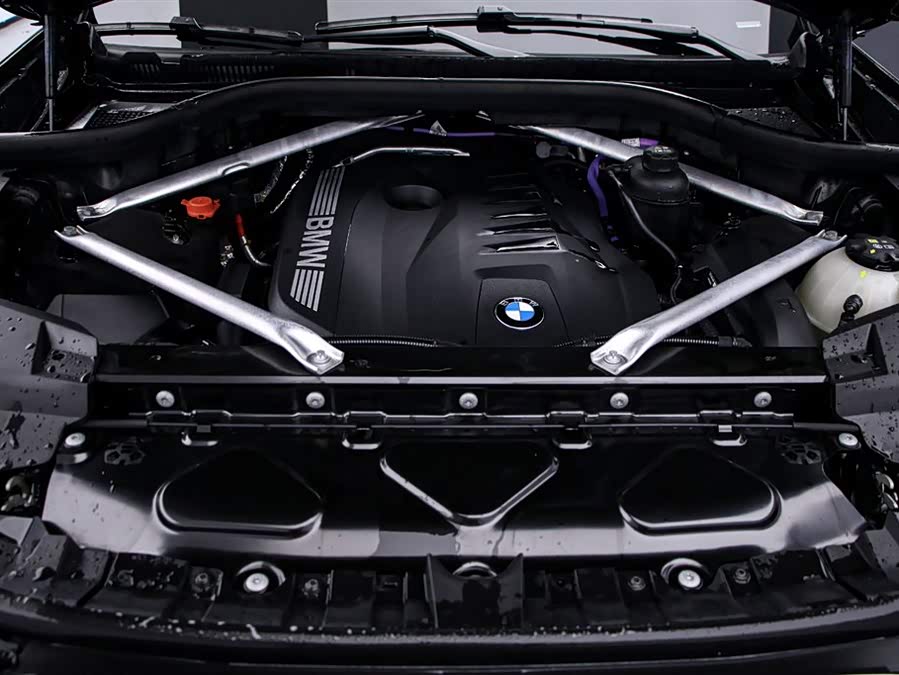 BMW X7 2023 immagine di auto #18