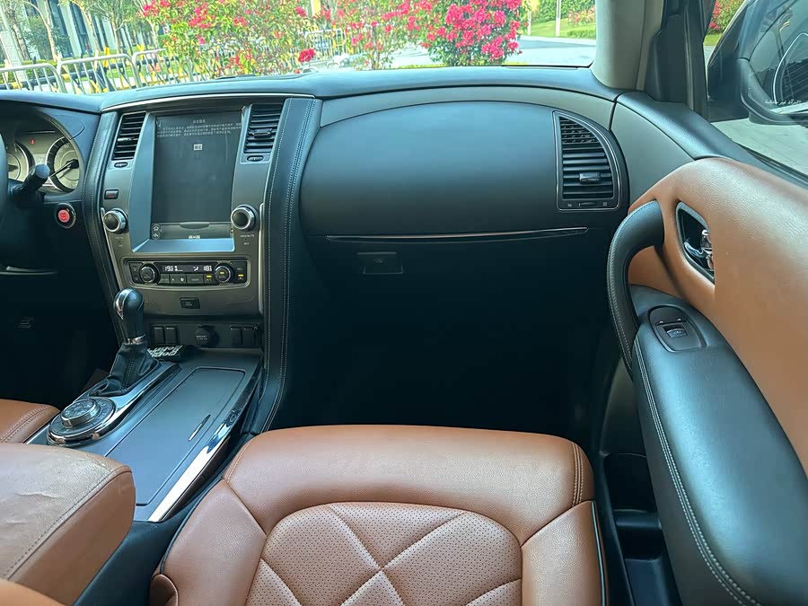 日产 途乐 2018 汽车图片 #18