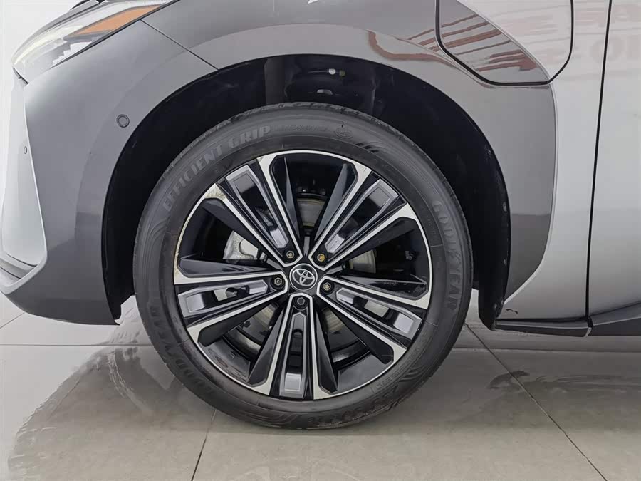 Toyota bZ4X 2022 immagine di auto #18