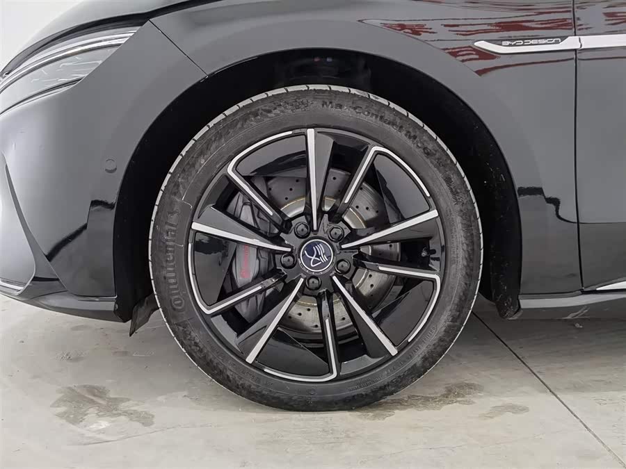 BYD Han 2021 car image #18