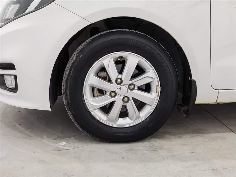 起亚 起亚K2 2015 汽车图片 #18