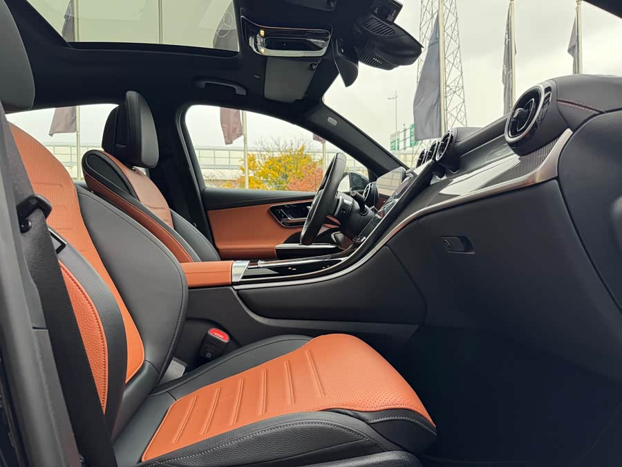 Mercedes-Benz GLC Coupe 2024 #18 Mercedes-Benz GLC Coupe 2024 صورة سيارة #18