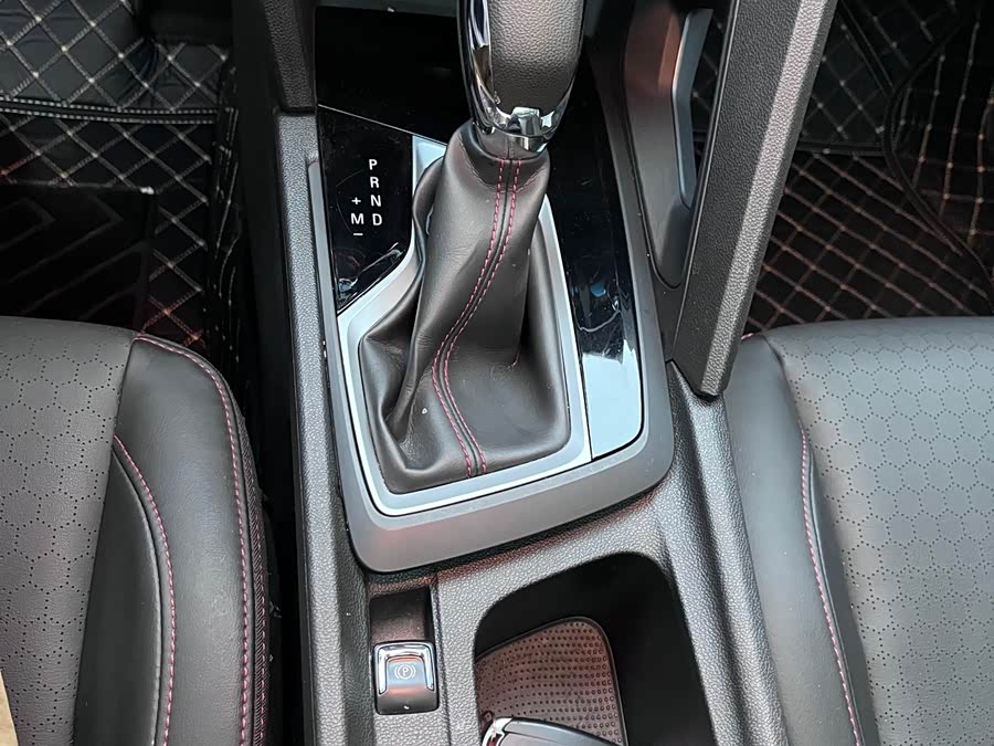 Chevrolet Orlando 2019 #18 Chevrolet Orlando 2019 car image #18