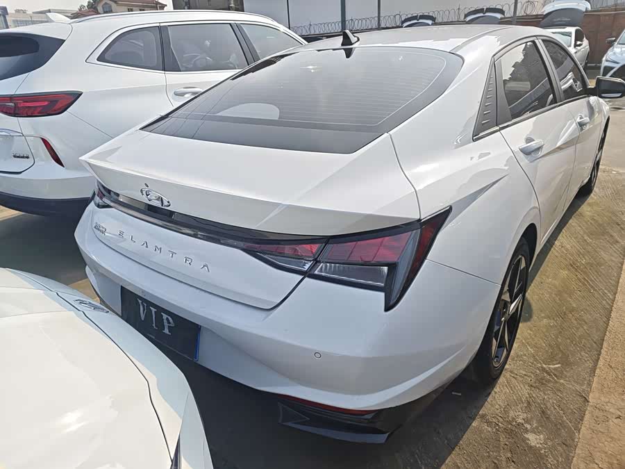 Hyundai Elantra 2021 car image #18