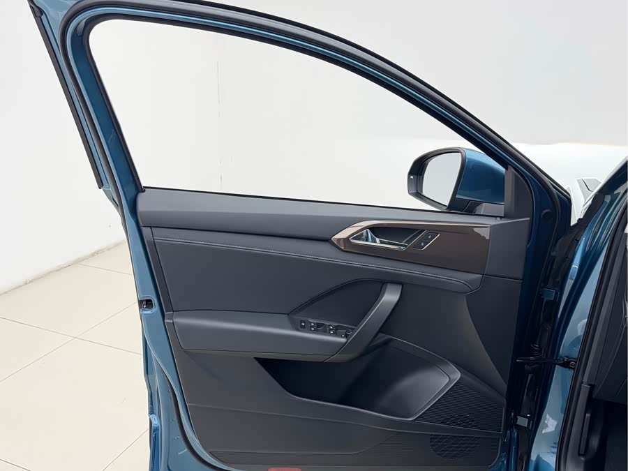 Volkswagen Tharu 2022 #18 Volkswagen Tharu 2022 car image #18