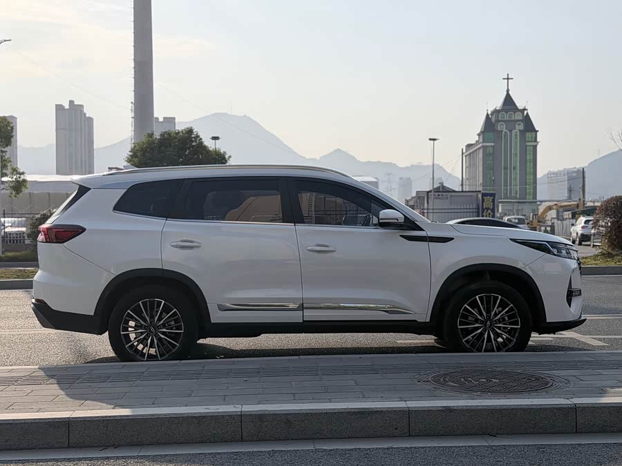Chery Tiggo 8 PRO 2023 car image #18