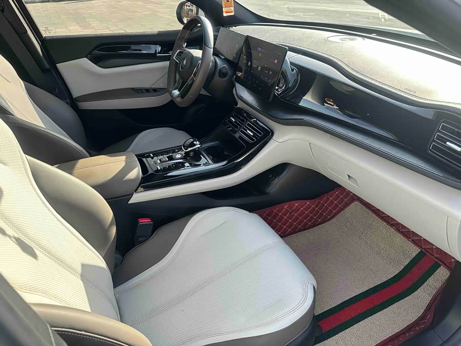BYD Qin Plus 2023 #18 BYD Qin Plus 2023 car image #18