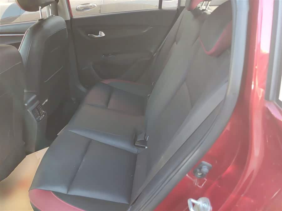 Kia Rio Cross 2017 car image #18