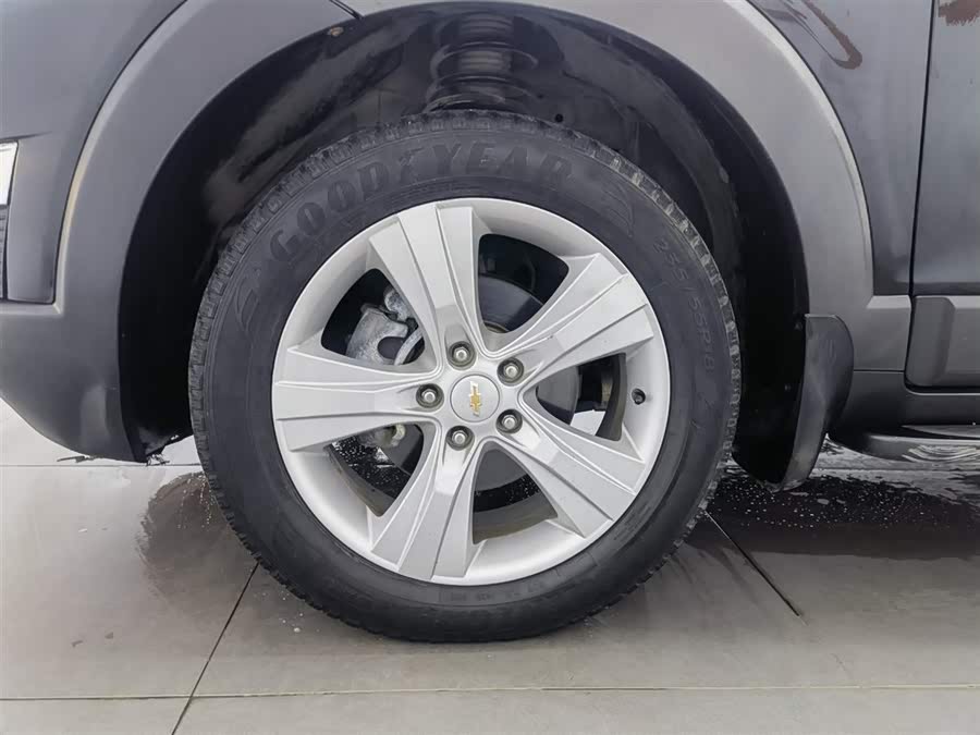 Chevrolet Captiva 2012 car image #18