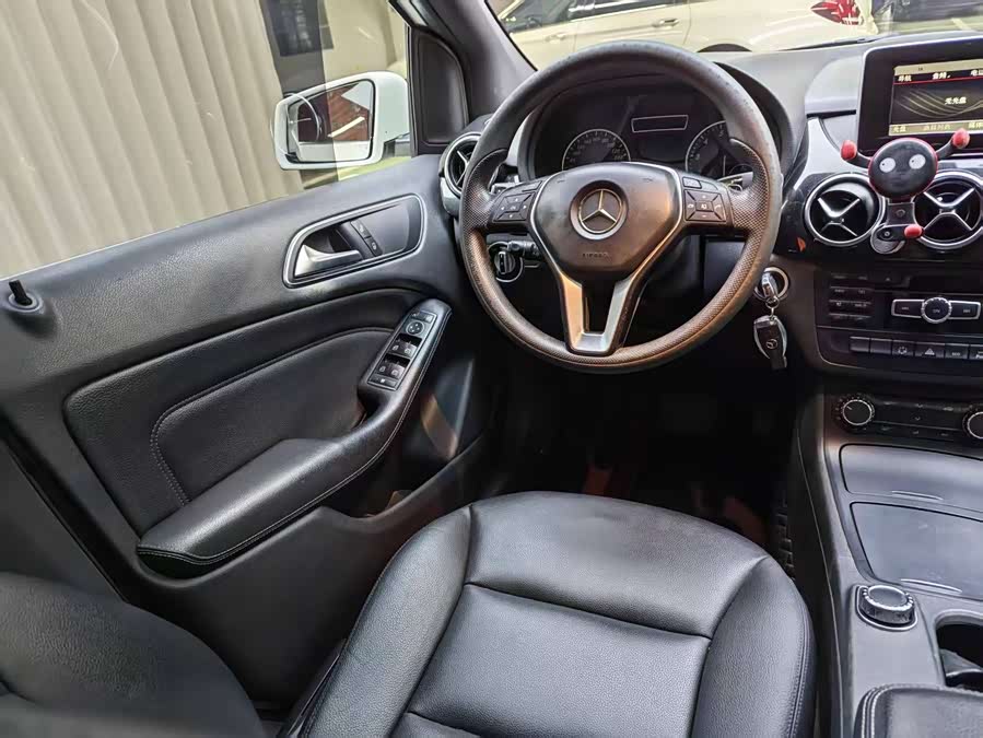 Mercedes-Benz B Class 2014 #18 Mercedes-Benz B Class 2014 car image #18