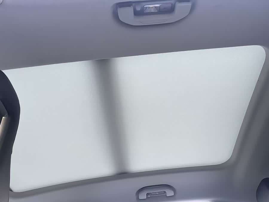 Roewe D5X DMH 2024 car image #18