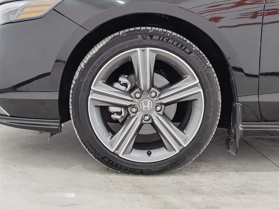 Honda Accord 2024 car image #18