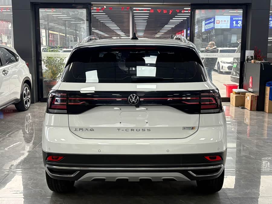 Volkswagen T-Cross 2022 car image #18