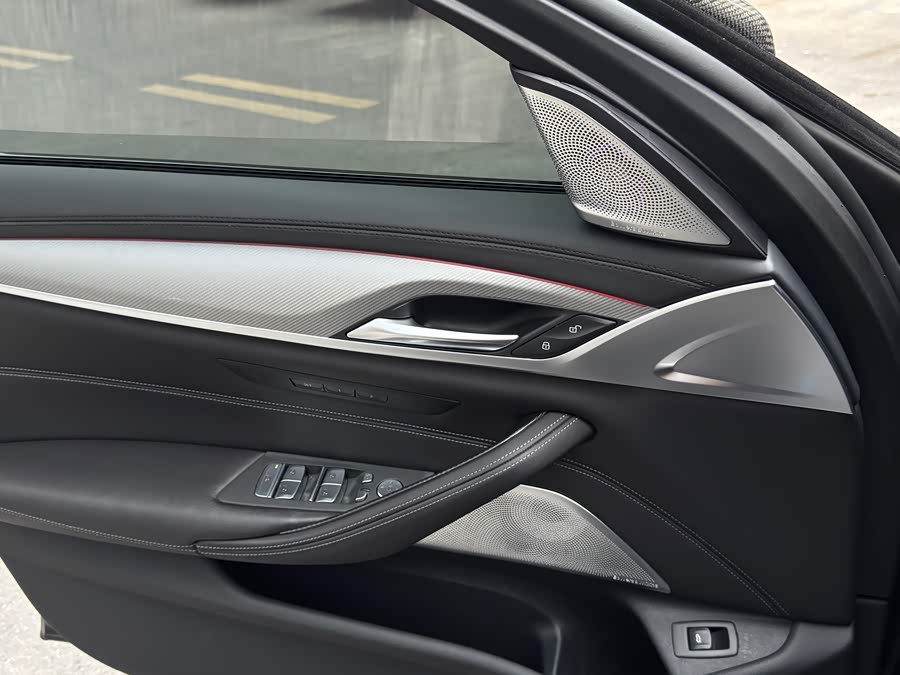 BMW M5 2023 car image #18