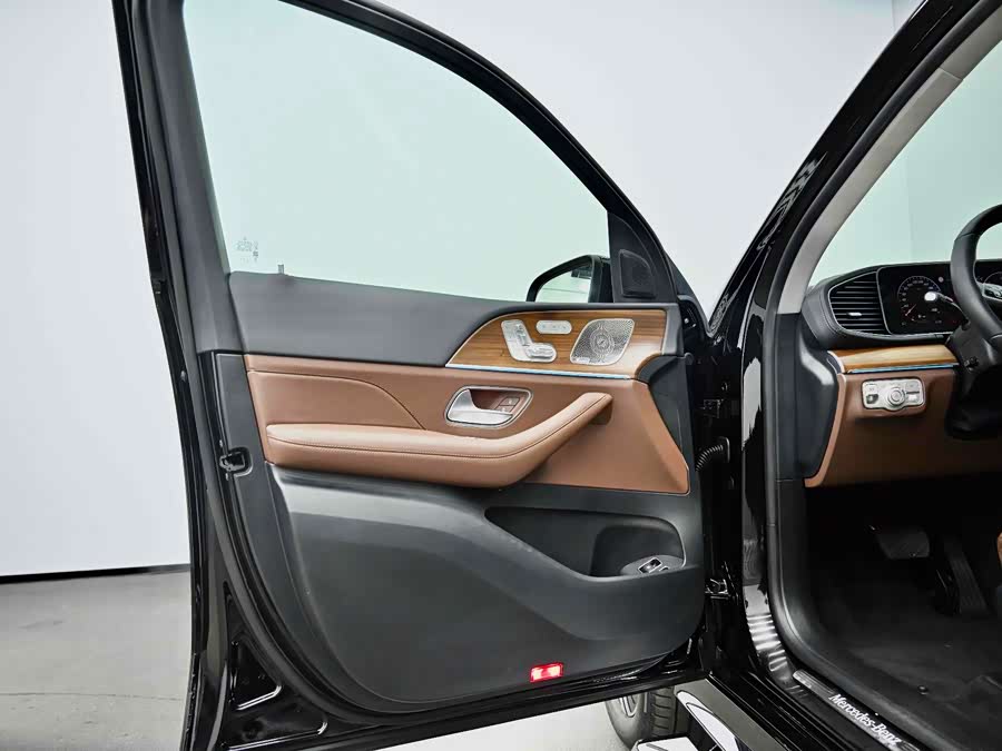 Mercedes-Benz GLE Class New Energy 2023 car image #18