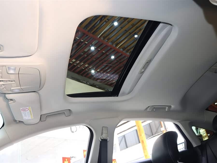 Ford Mondeo 2019 car image #18