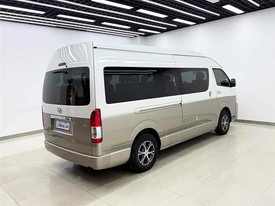 Toyota Hiace 2017 immagine di auto #18