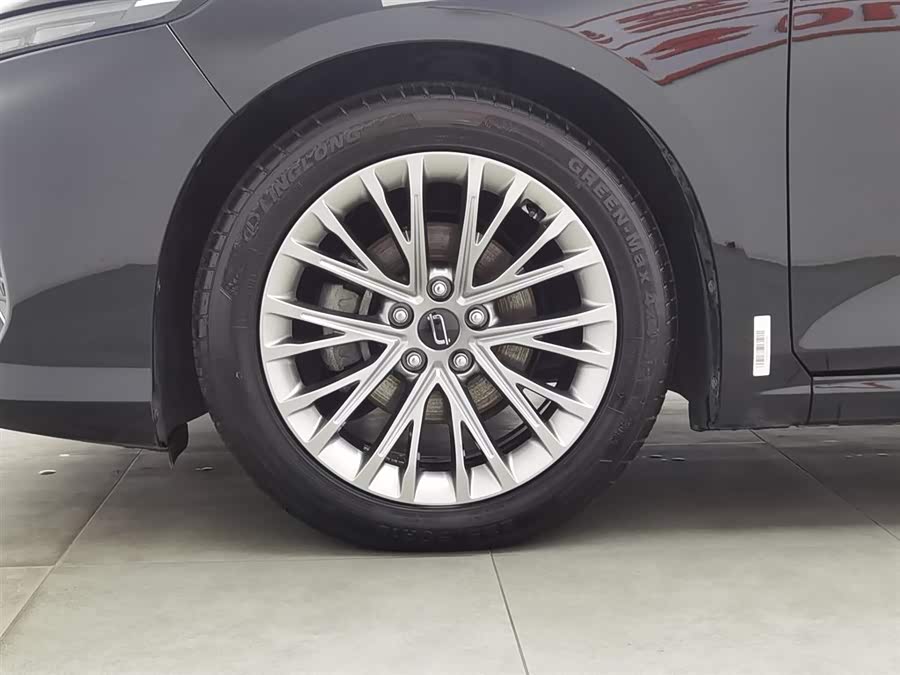 2023 car image #18