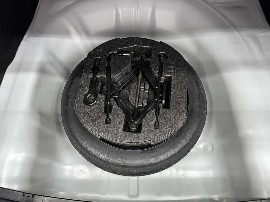 Kia K3 2023 car image #18