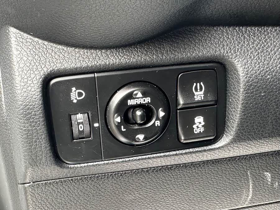 Kia Pegas 2021 image de voiture #18