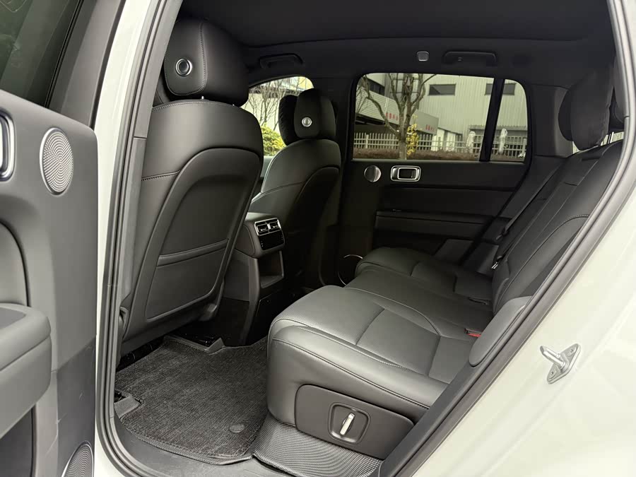 Li L6 2025 imagen de coche #18