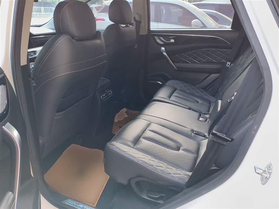 Jetour X95 2022 car image #18