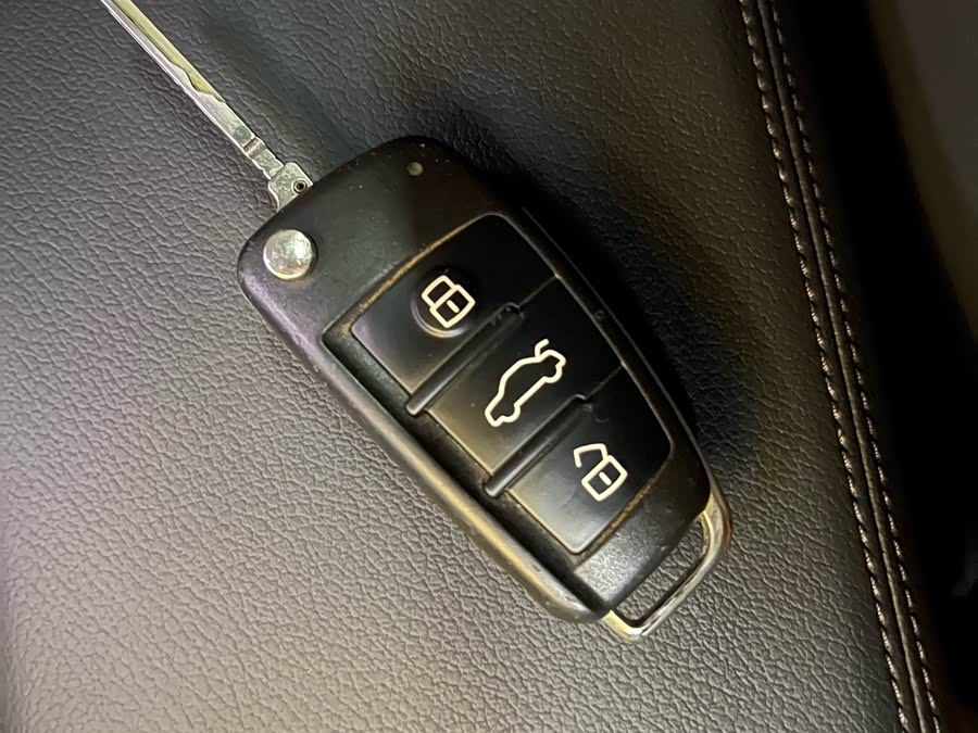 Audi Q2L 2019 #18 Audi Q2L 2019 image de voiture #18