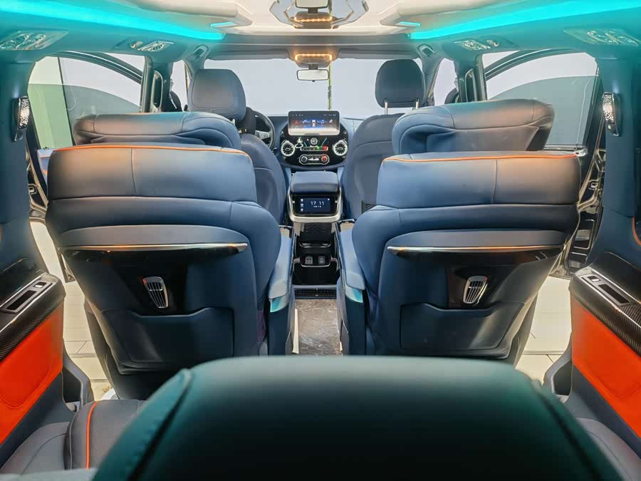 Mercedes-Benz Vito 2024 car image #18
