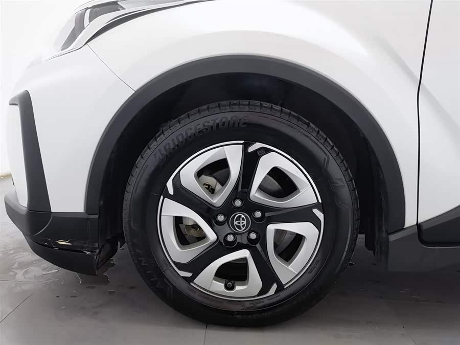 Toyota C-HR EV 2021 immagine di auto #18