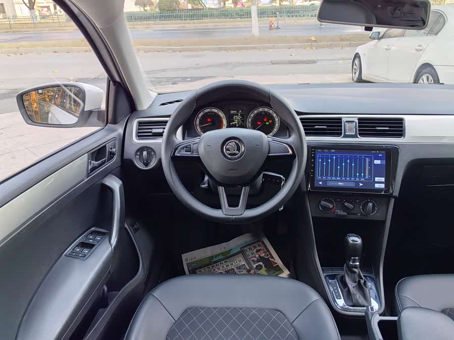 Skoda Rapid 2018 #18 Skoda Rapid 2018 car image #18
