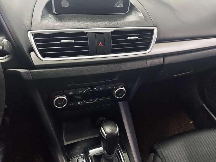 马自达 马自达3 昂克赛拉 2015 汽车图片 #18