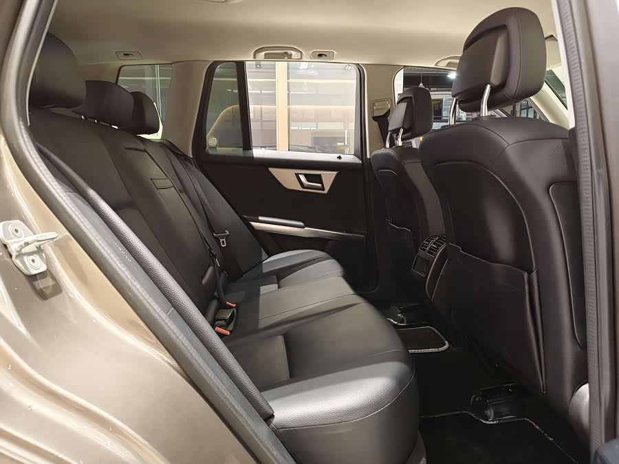 Mercedes-Benz GLK Class 2013 immagine di auto #18