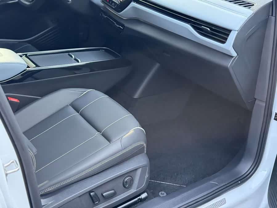 Volkswagen ID.4 X 2023 #18 Volkswagen ID.4 X 2023 صورة سيارة #18