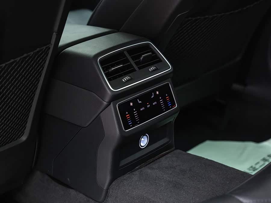 Audi A6L 2020 car image #18
