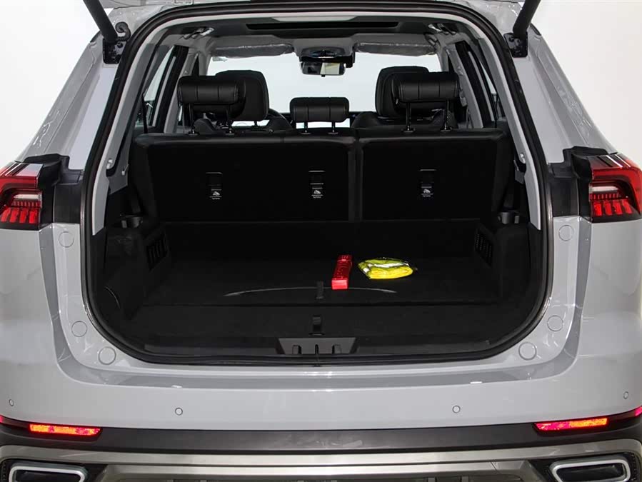 Chery Tiggo 8 PRO New Energy 2025 #18 Chery Tiggo 8 PRO New Energy 2025 car image #18