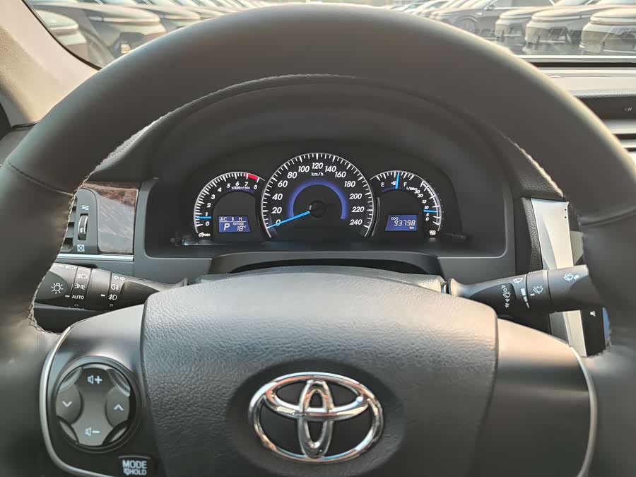 Toyota Camry 2017 car image #18
