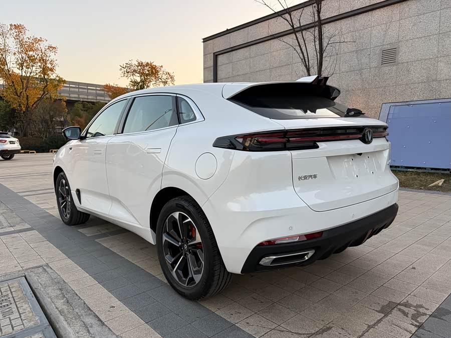 Changan UNI-K iDD 2025 immagine di auto #18