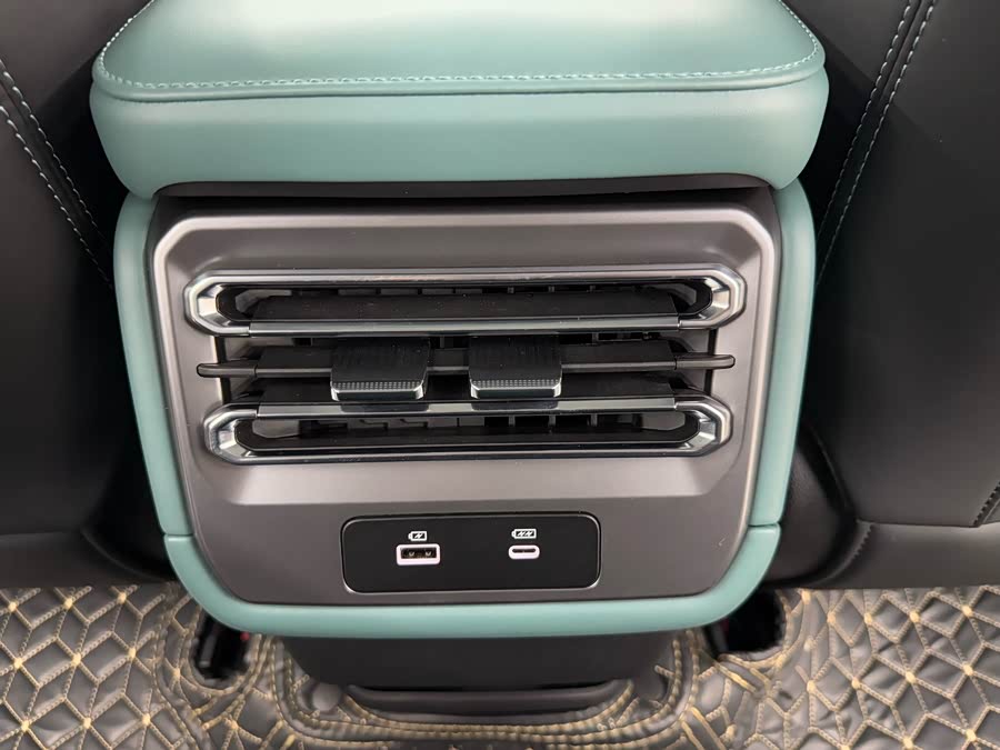 Jetour Freeman 2025 car image #18