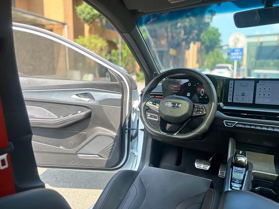 GEELY Binray 2022 car image #18