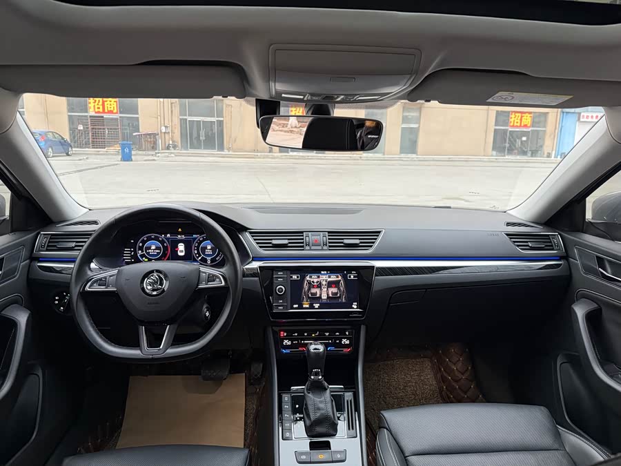 Skoda Superb 2019 #18 Skoda Superb 2019 car image #18