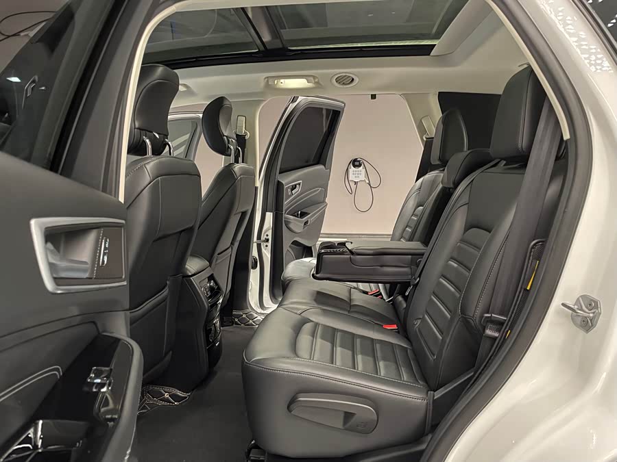 Ford Edge 2018 imagen de coche #18