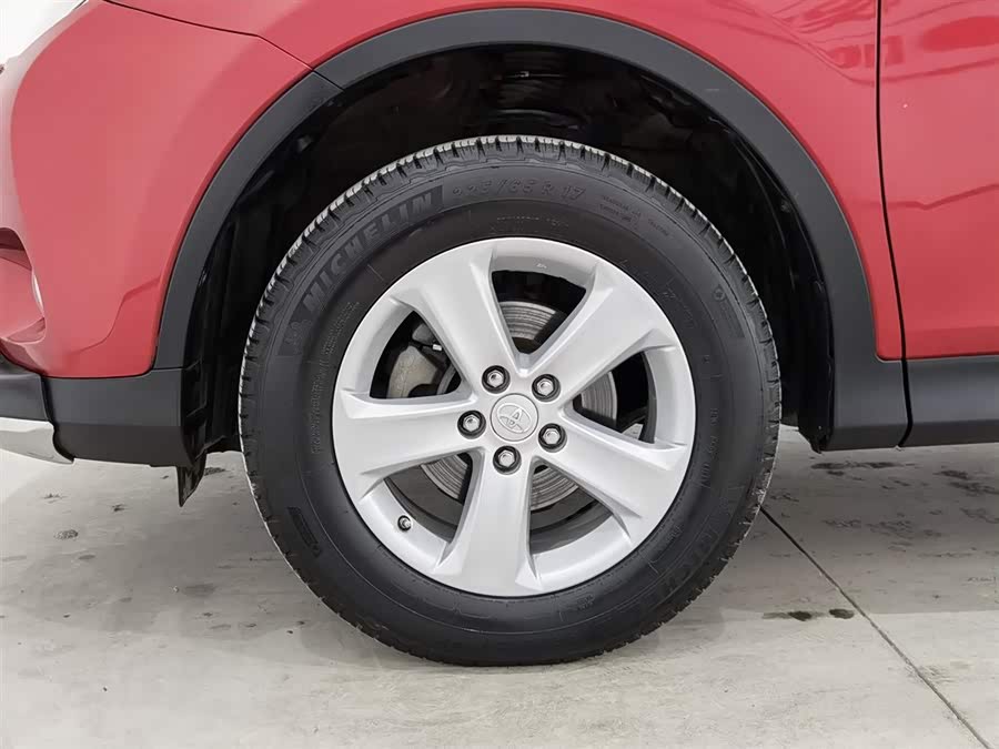 Toyota 2014 car image #18